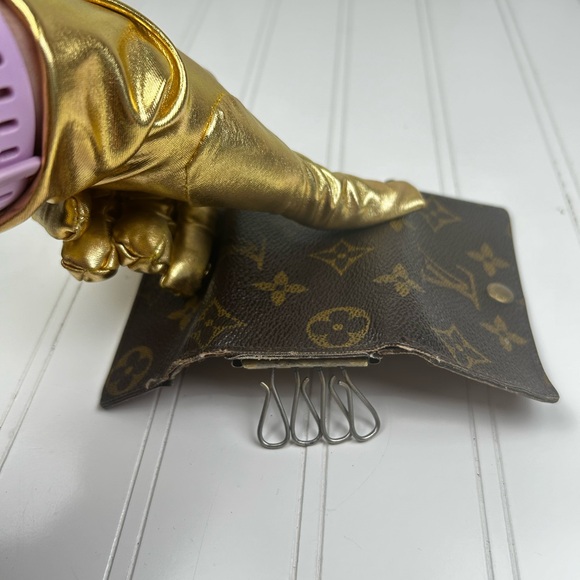 Louis Vuitton Monogram 4 Key Ring Holder Wallet Case - Picture 7 of 12